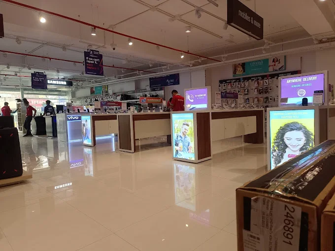 Croma - Mall Road