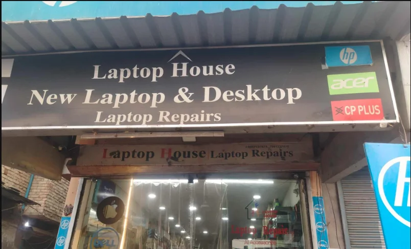 Laptop House