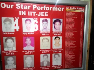 Maxwell Institute kakadeo Toppers