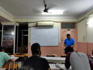 Career Launcher Classes